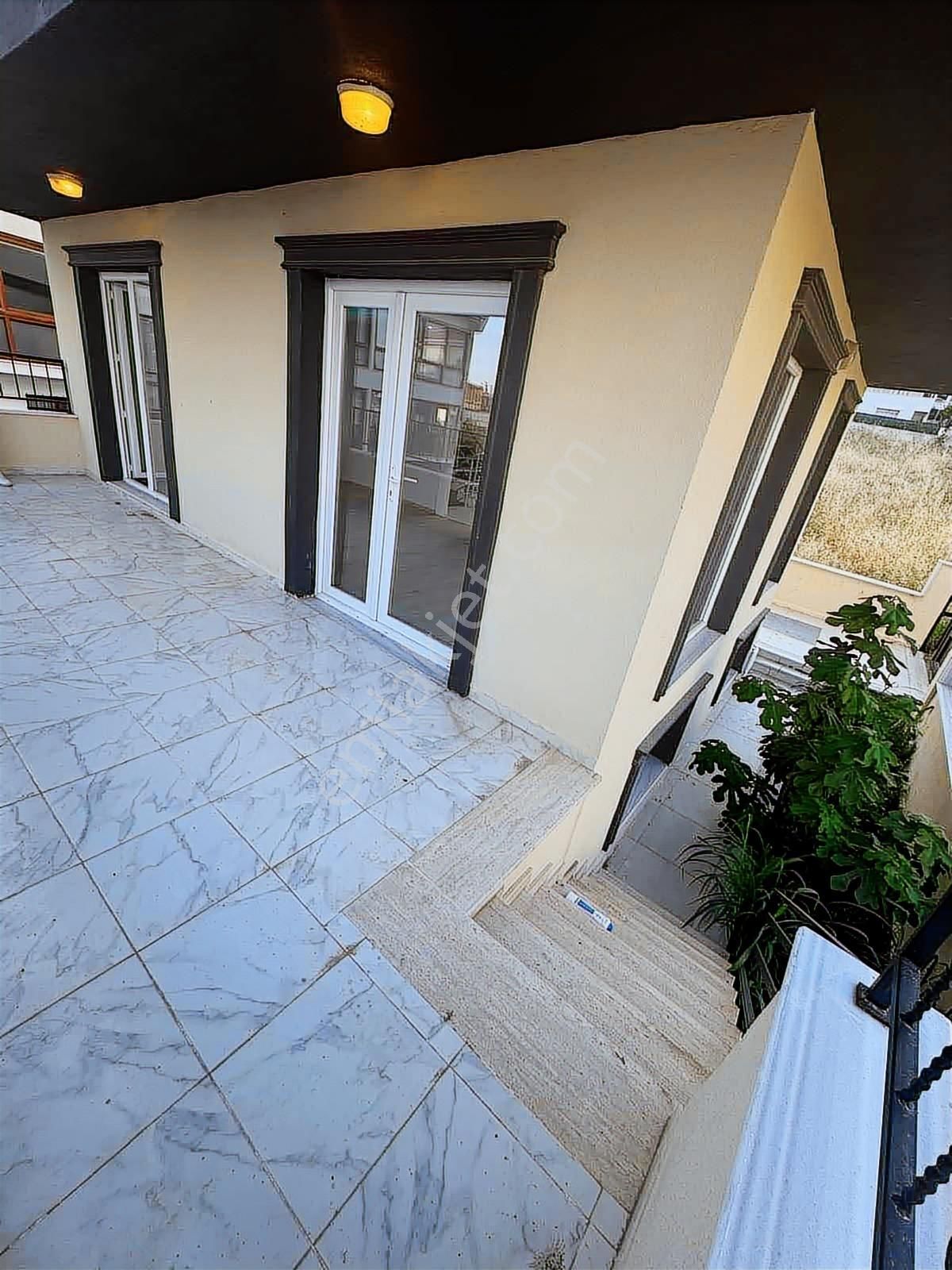 Marmara Ereğlisi 4 Katlı 5+1 Tripleks Villa - Görsel 9