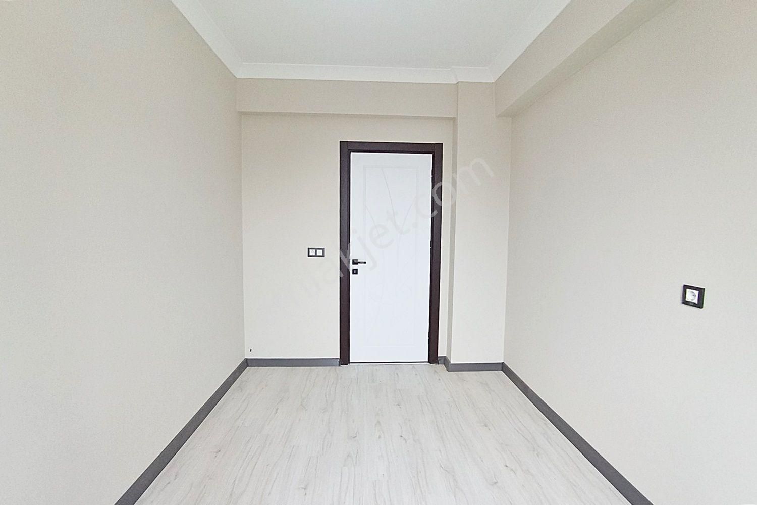 Veliköy'de Çift Balkonlu Oturuma Hazır 2+1 Satılık Daire! - Görsel 35