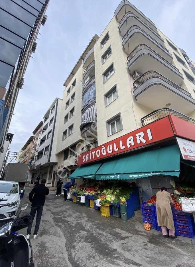 Bozyaka Cadde Dibinde 2+1 Arakat Doğalgazlı Kiralık Daire - Görsel 3