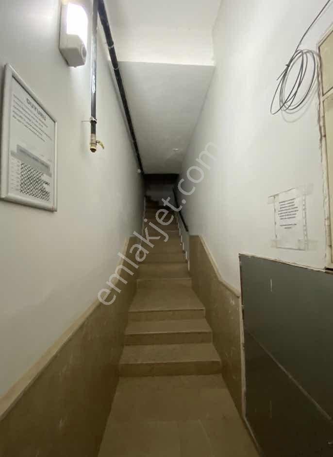 Bozyaka Cadde Dibinde 2+1 Arakat Doğalgazlı Kiralık Daire - Görsel 22