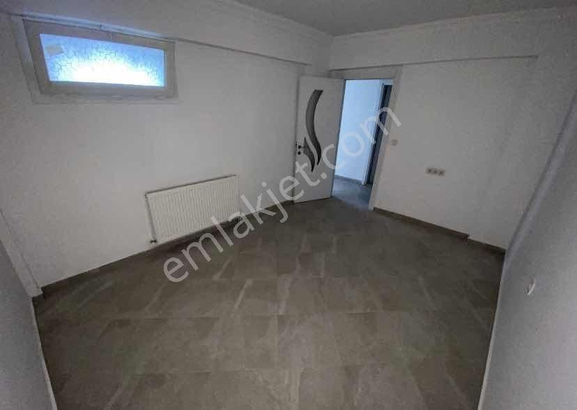 Bozyaka Cadde Dibinde 2+1 Arakat Doğalgazlı Kiralık Daire - Görsel 9