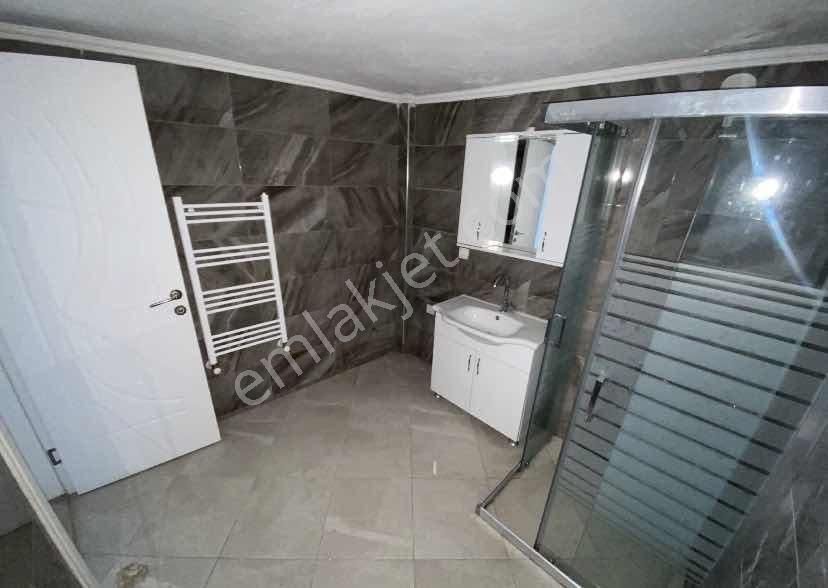 Bozyaka Cadde Dibinde 2+1 Arakat Doğalgazlı Kiralık Daire - Görsel 8