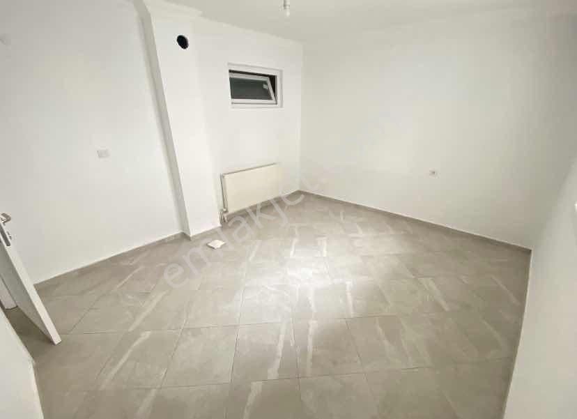 Bozyaka Cadde Dibinde 2+1 Arakat Doğalgazlı Kiralık Daire - Görsel 14