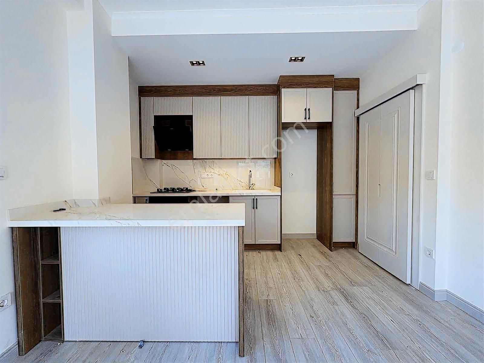 Gürsoy^dan Altınolukta Denize 200m 2+1 Lüks Daire - Görsel 6