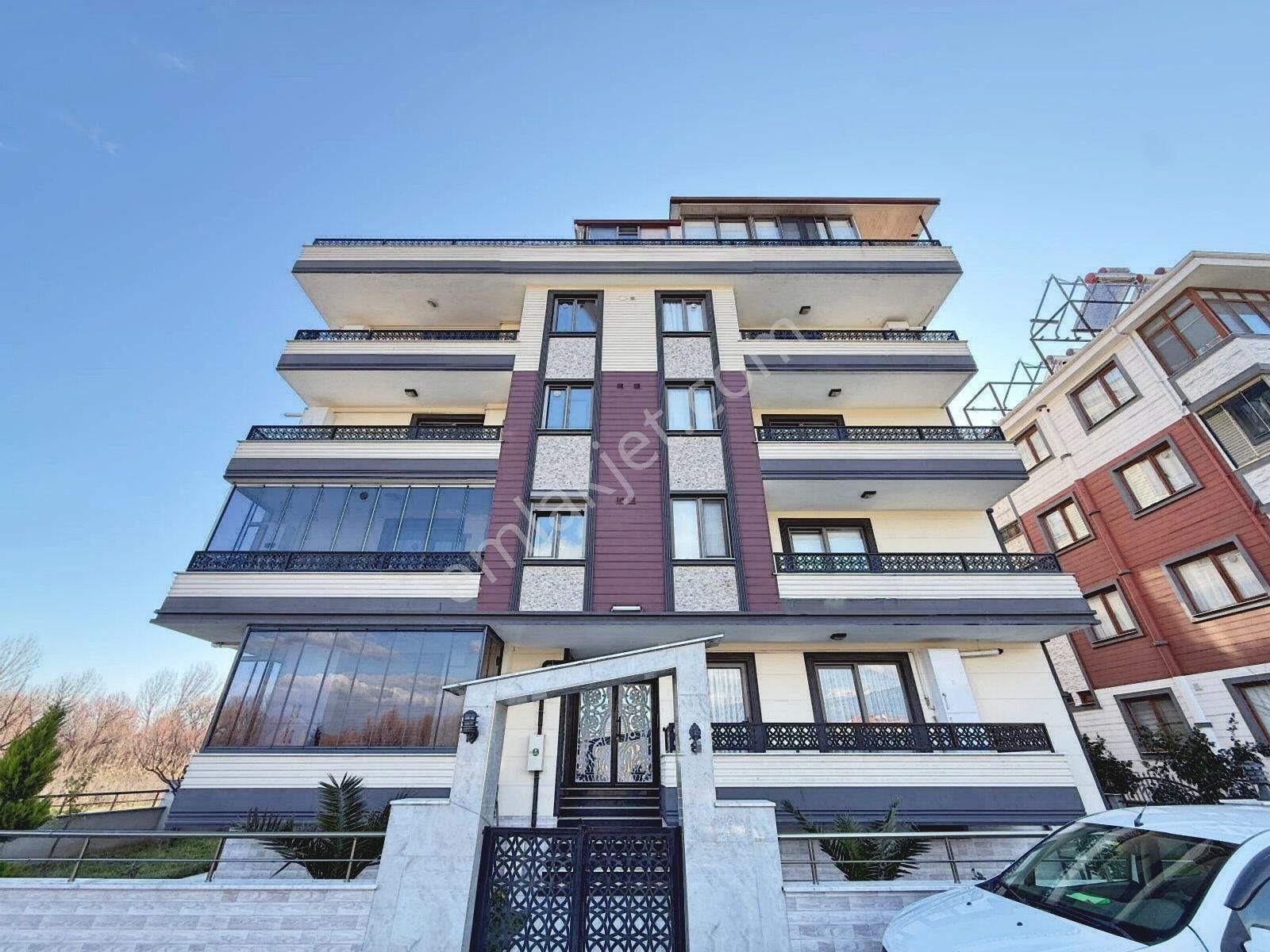 💥 Güç Gayrimenkul'den Akçay'da Ayrı Mutfak Doğa Manzaralı Ebeveynli 2+1 Daire