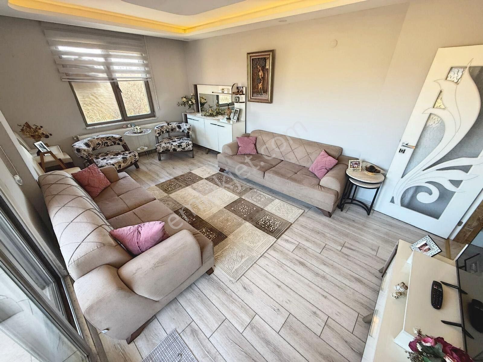 💥 Güç Gayrimenkul'den Akçay'da Ayrı Mutfak Doğa Manzaralı Ebeveynli 2+1 Daire - Görsel 24