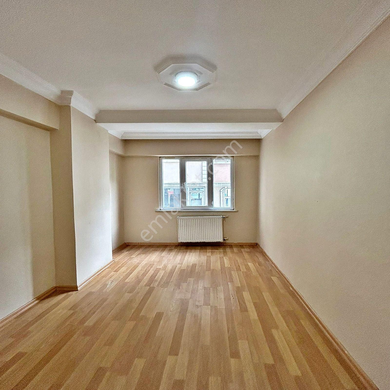 Pınar Mahallesinde Kiralık 2+1 Balkonlu Ara Kat Daire - Görsel 3
