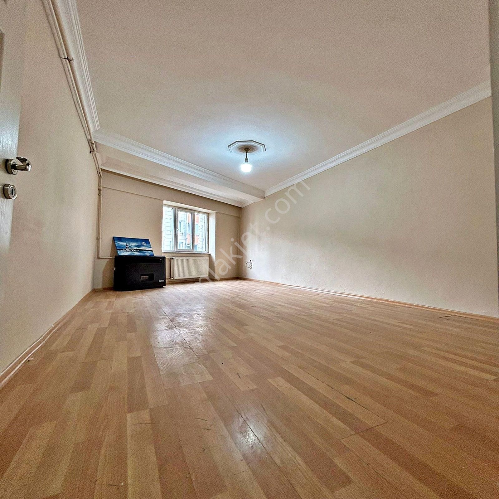 Pınar Mahallesinde Kiralık 2+1 Balkonlu Ara Kat Daire - Görsel 4