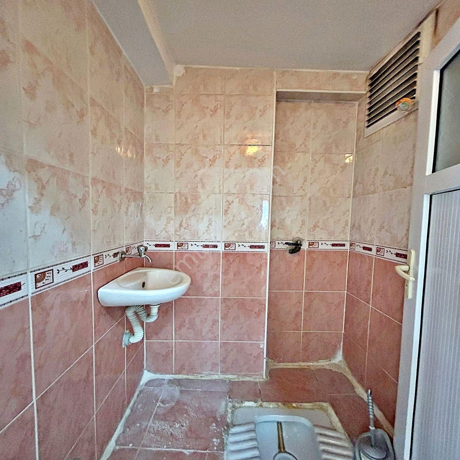 Pınar Mahallesinde Kiralık 2+1 Balkonlu Ara Kat Daire - Görsel 26