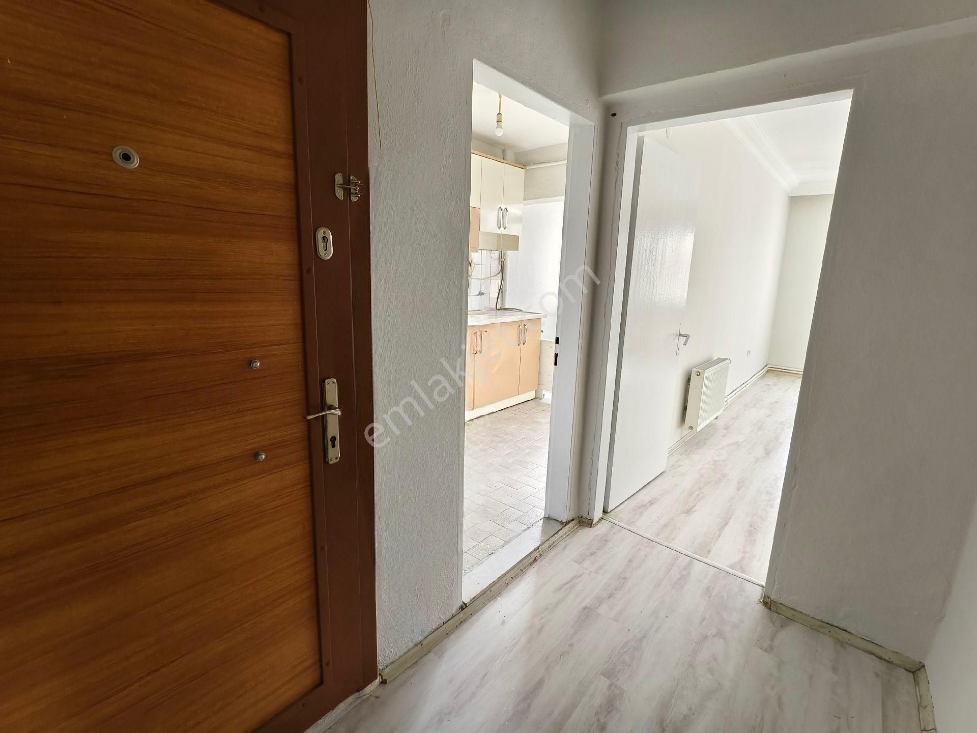 Pera'dan Çankaya Mah.göçmen Evlerinde Kiralık 2+1 Daire - Görsel 5