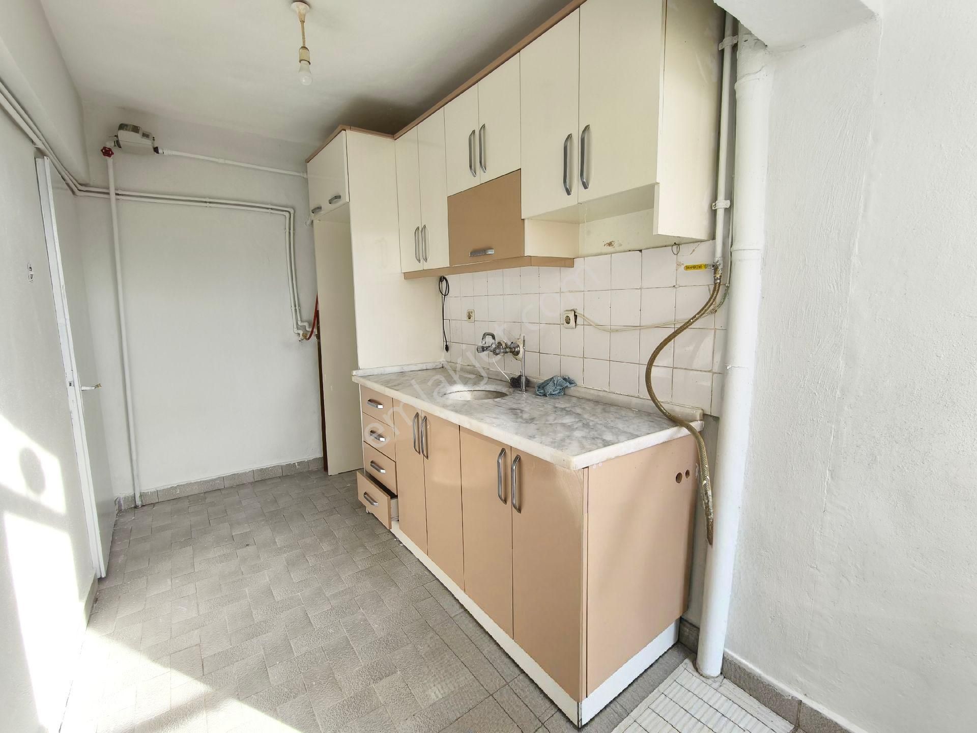 Pera'dan Çankaya Mah.göçmen Evlerinde Kiralık 2+1 Daire - Görsel 14