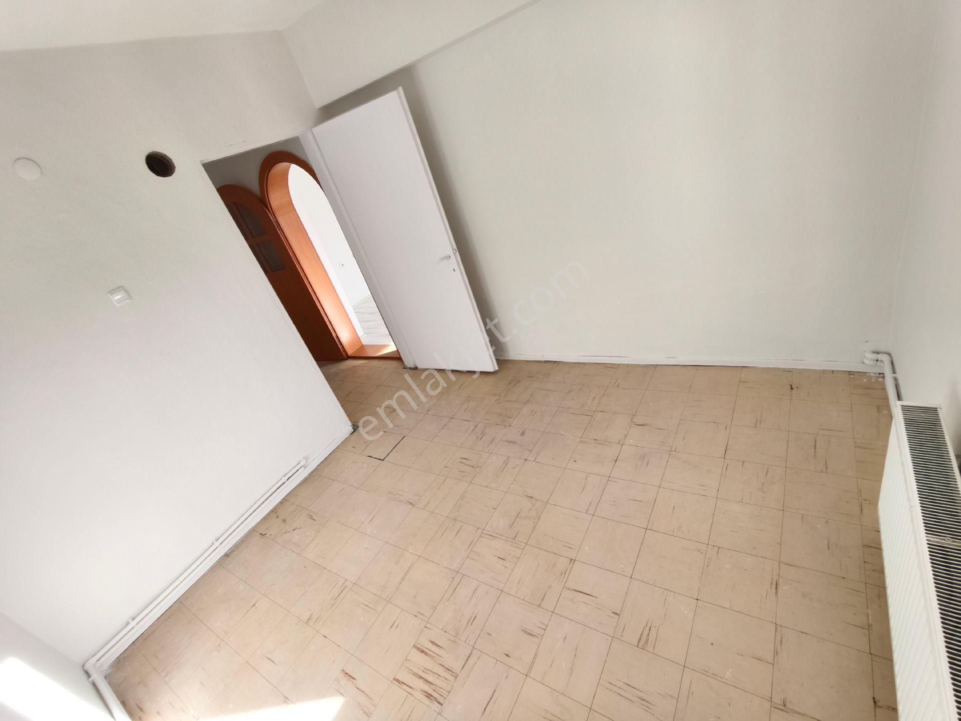 Pera'dan Çankaya Mah.göçmen Evlerinde Kiralık 2+1 Daire - Görsel 19