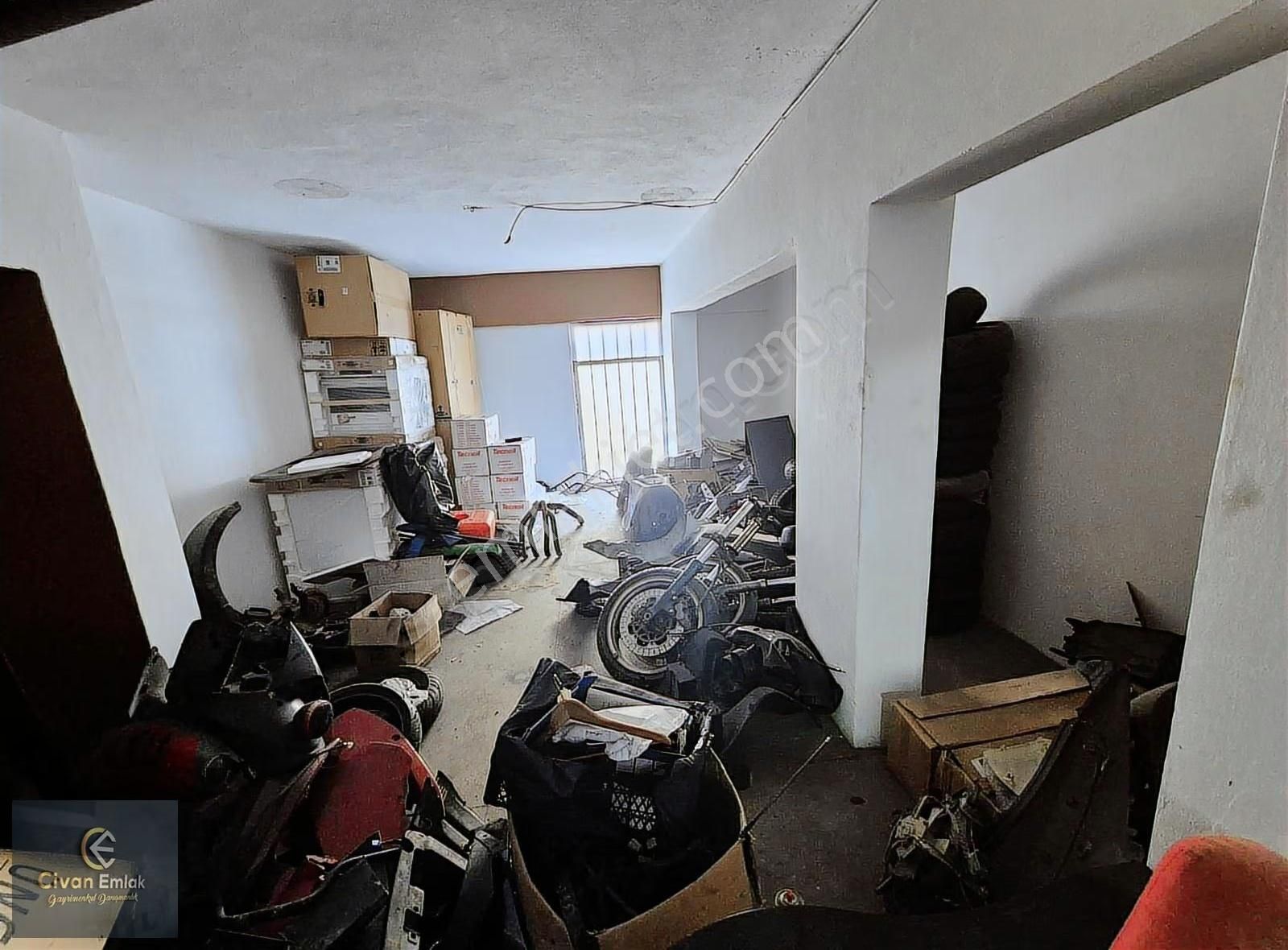 Civandan Şhel Mevkiinde Lise Caddesine 2. Binada Satılık Dükkan - Görsel 5