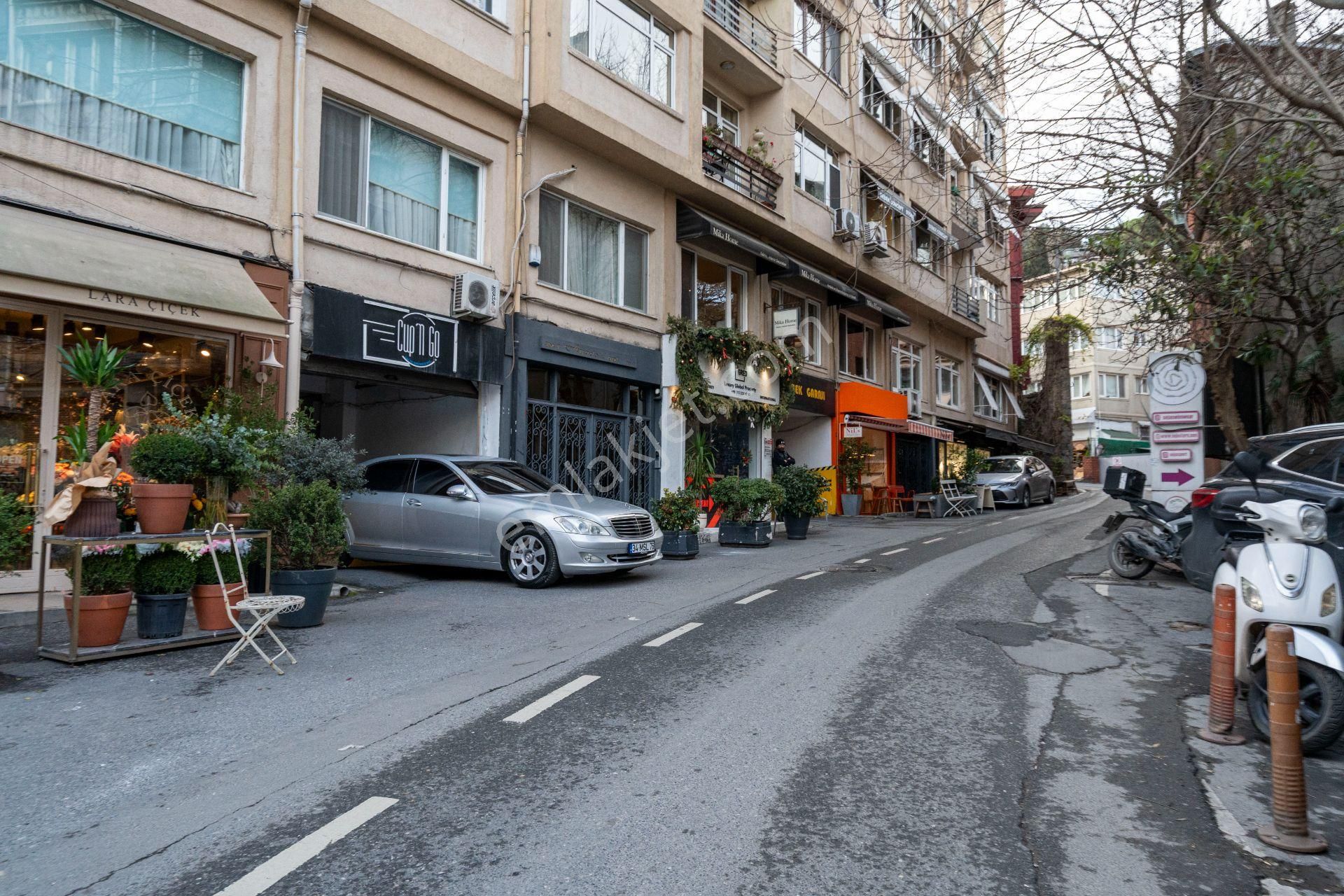 Bebek'te Eşsiz Konumda, Teraslı, Manzaralı Satılık Daire - Görsel 30