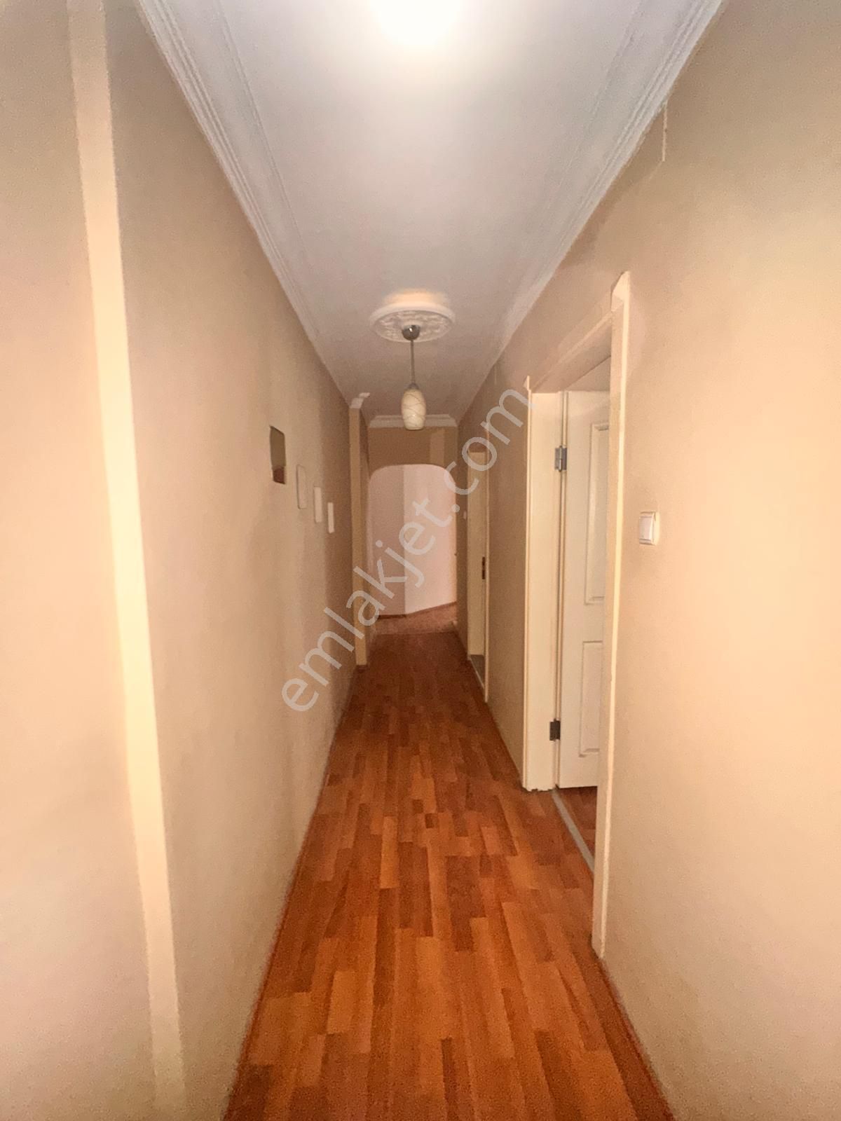 Kuşadası Kordona 2. Bina Deniz Manzaralı Geniş 2+1 - Görsel 10