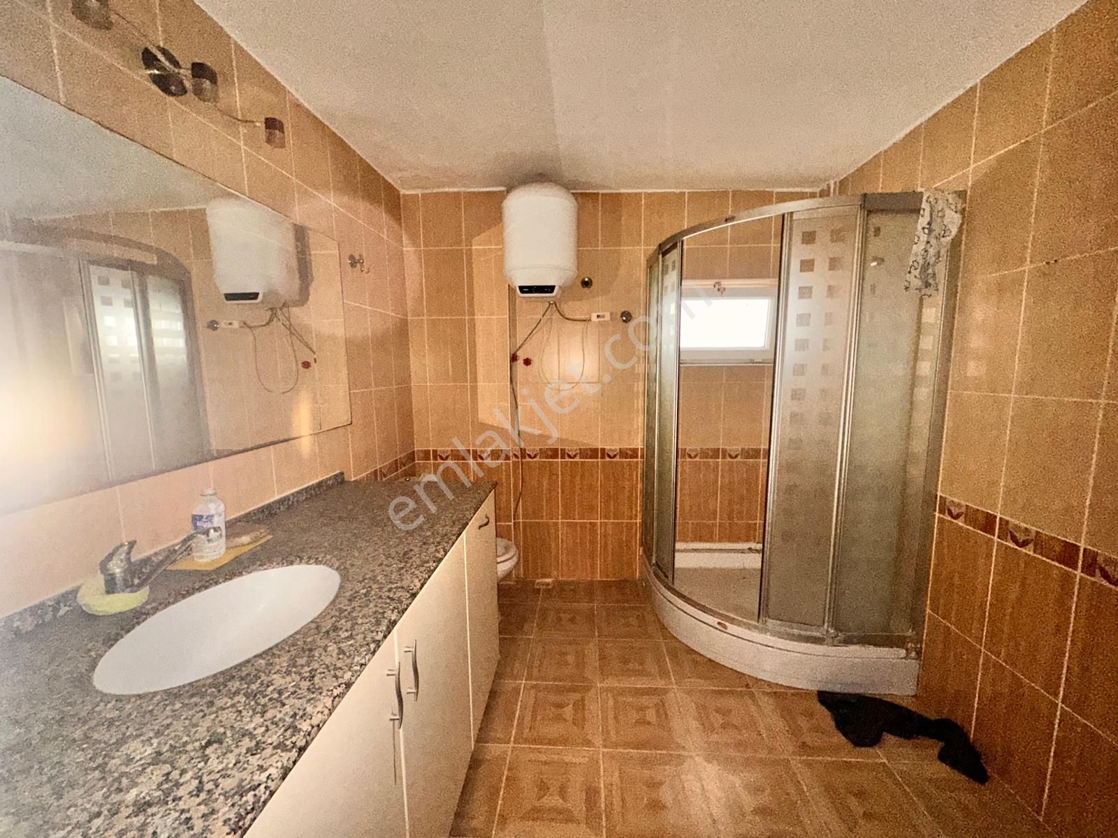 Kuşadası Kordona 2. Bina Deniz Manzaralı Geniş 2+1 - Görsel 6