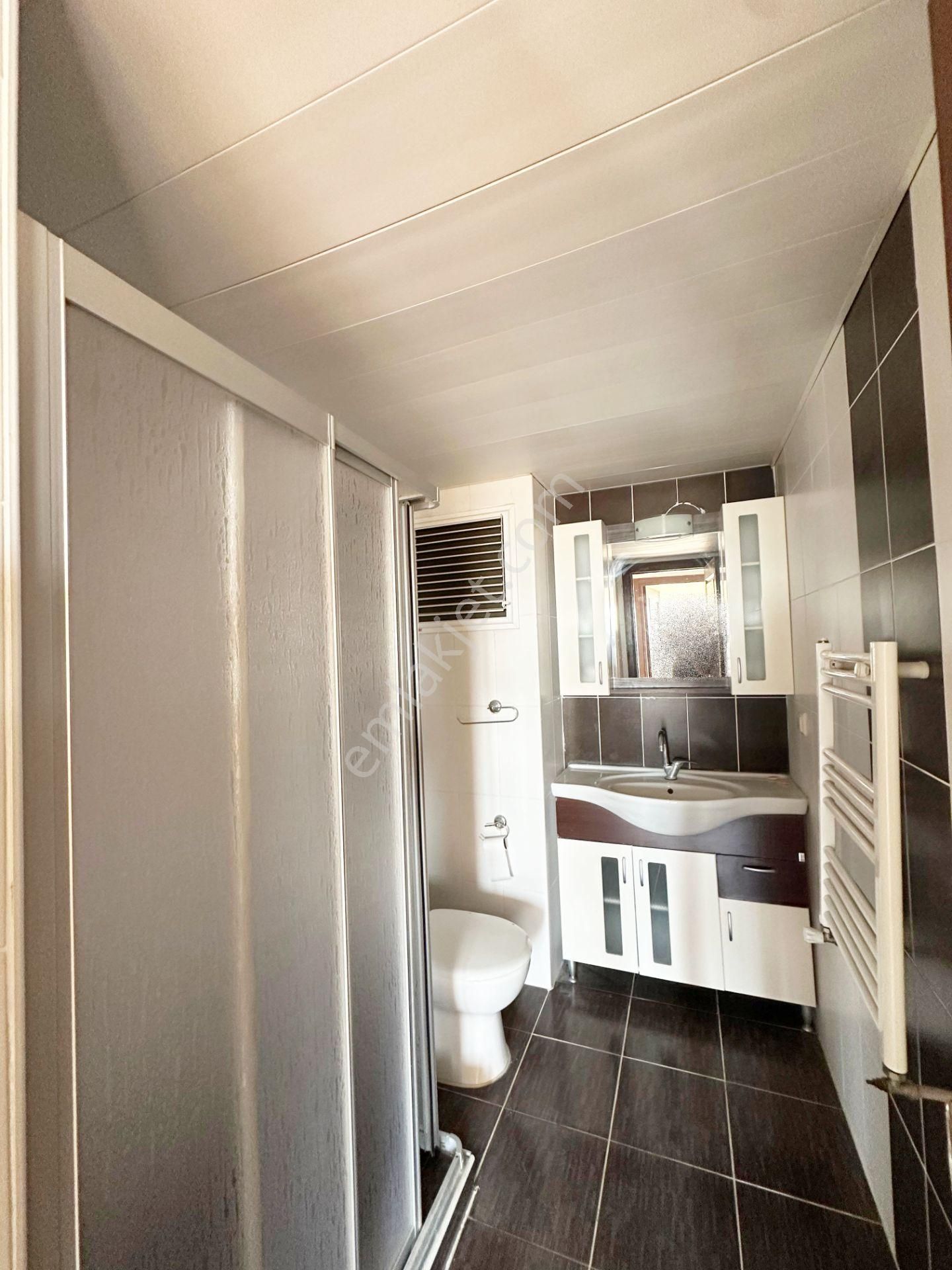 Adana Seyhan Mavi Bulvarda İnan Dondurmaya Yakın İskanlı Kapalı Mutfak 3+1 Çift Banyolu Güney Doğu - Görsel 4