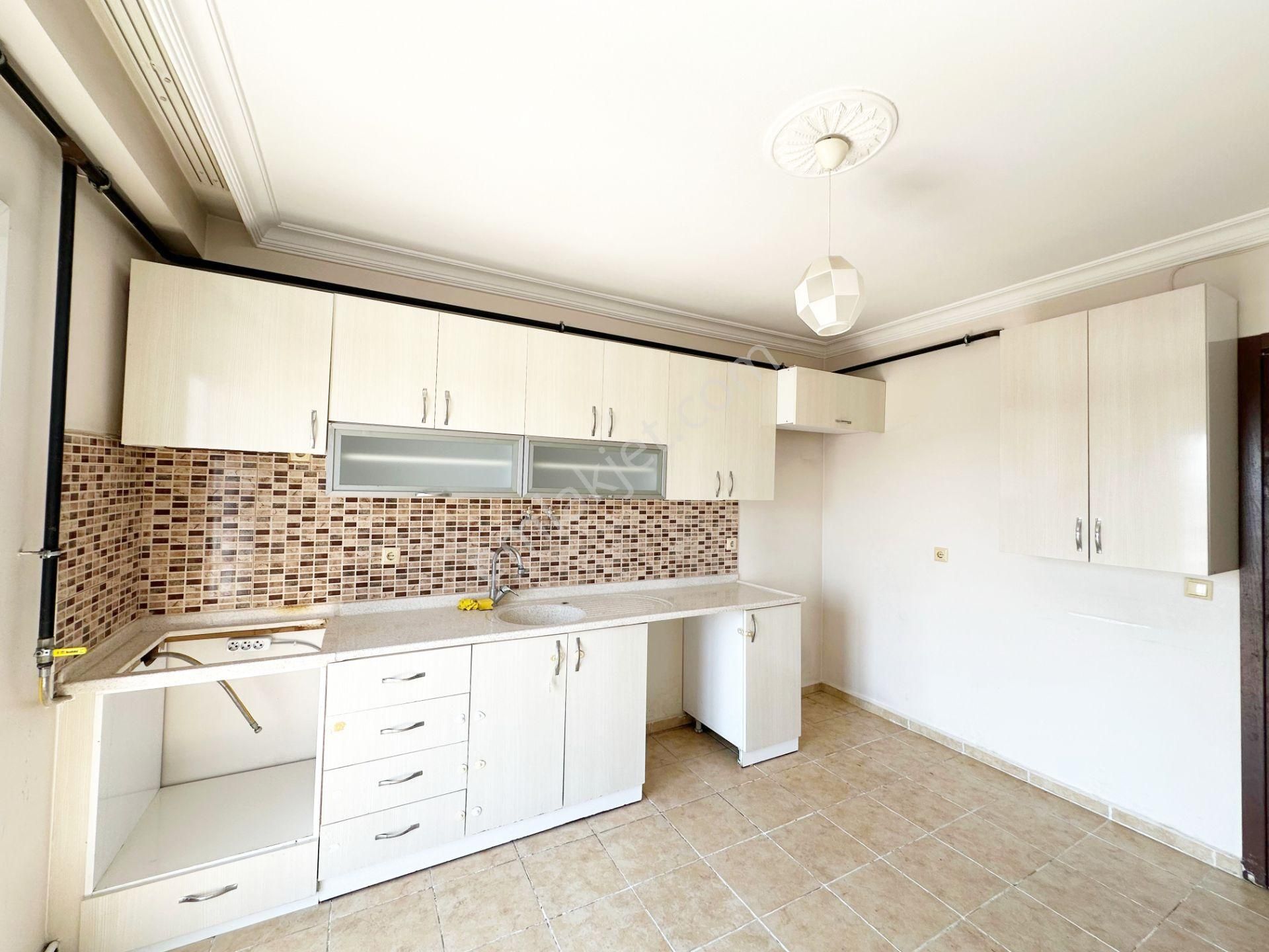 Adana Seyhan Mavi Bulvarda İnan Dondurmaya Yakın İskanlı Kapalı Mutfak 3+1 Çift Banyolu Güney Doğu - Görsel 2