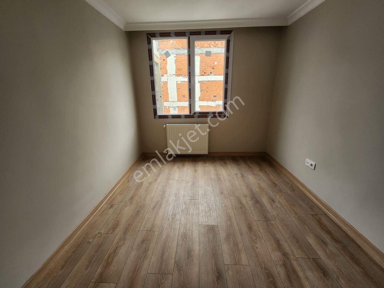 Siyavuşpaşa Reyhan Sokak Sıfır Binada 2+1 68m2 4. Ara Kat