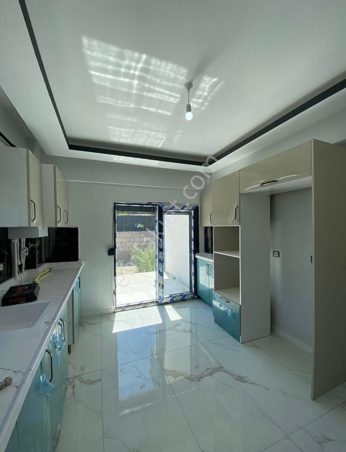 Elisa Gyo/ildeme 3 Dakika Mesafede Gesi Meydanda 2+1 Lüks Villa