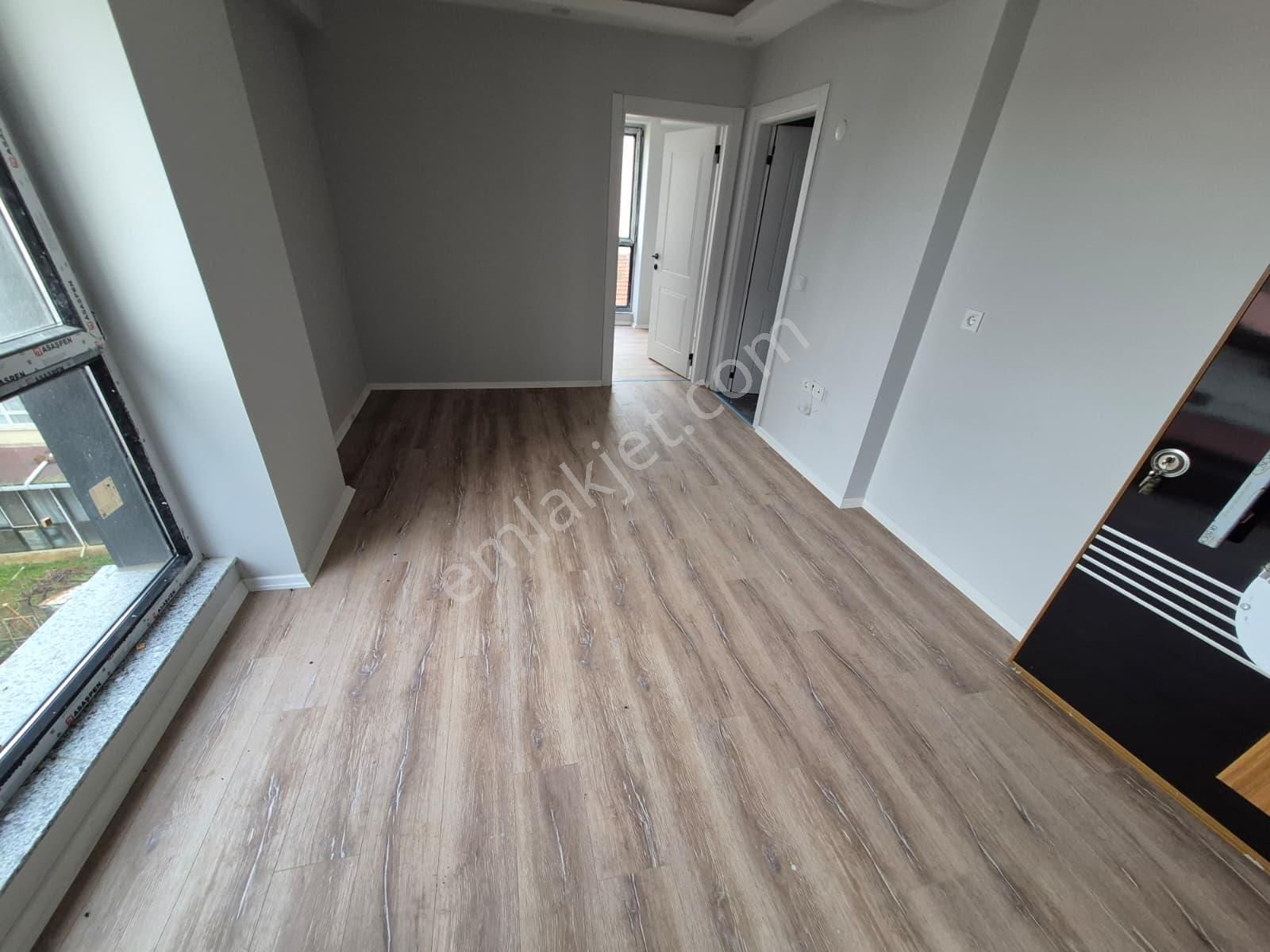 Delux'den Cumhuriyet Mah.'de Emniyete Komşu Sıfır 1+1 Daire - Görsel 4