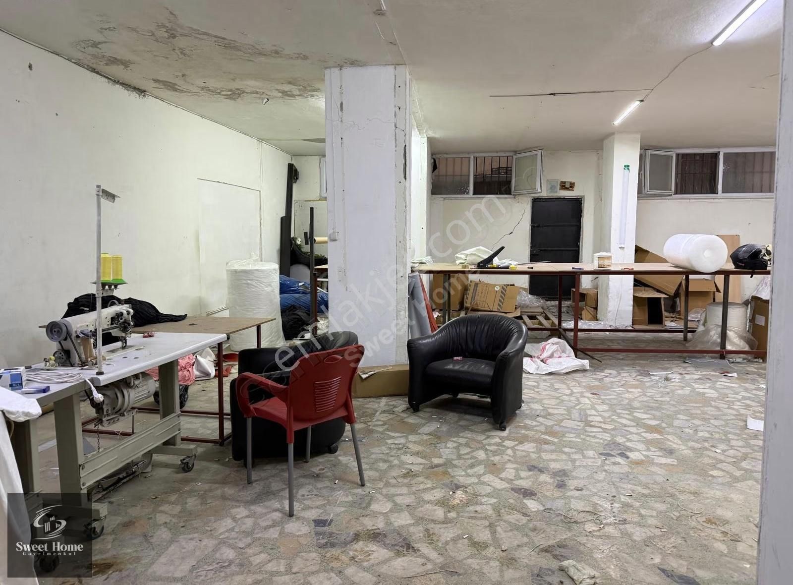 Yenibosna Dereyolu'nda 115m² Düz Giriş Kiralık Dükkan - Görsel 5