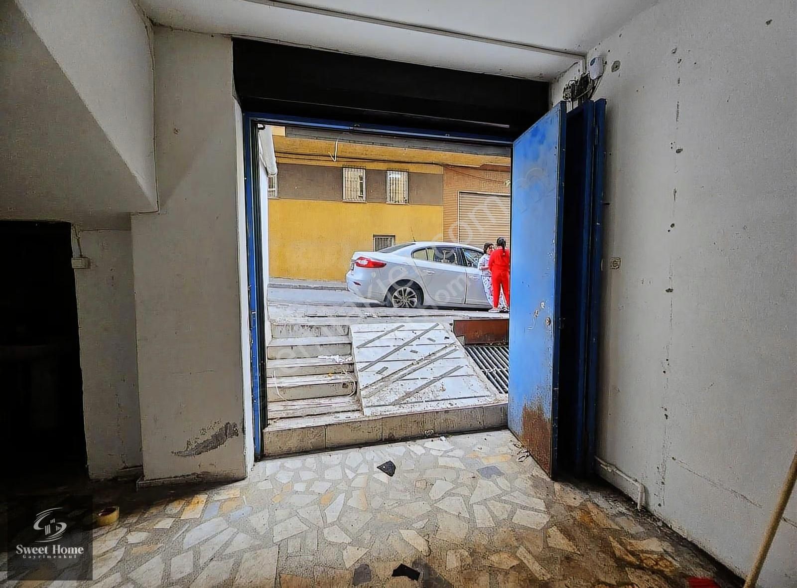 Yenibosna Dereyolu'nda 115m² Düz Giriş Kiralık Dükkan - Görsel 28