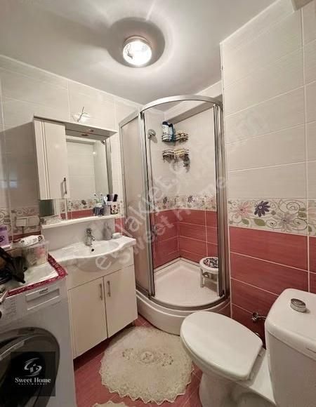 Yenibosna Merkez'de Balkonlu Asansörlü 70m2 Satılık 2+1 Daire - Görsel 11