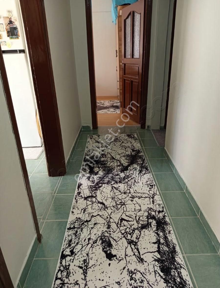 Sultanbeyli Merkezde 120 M2 3+1 Daire