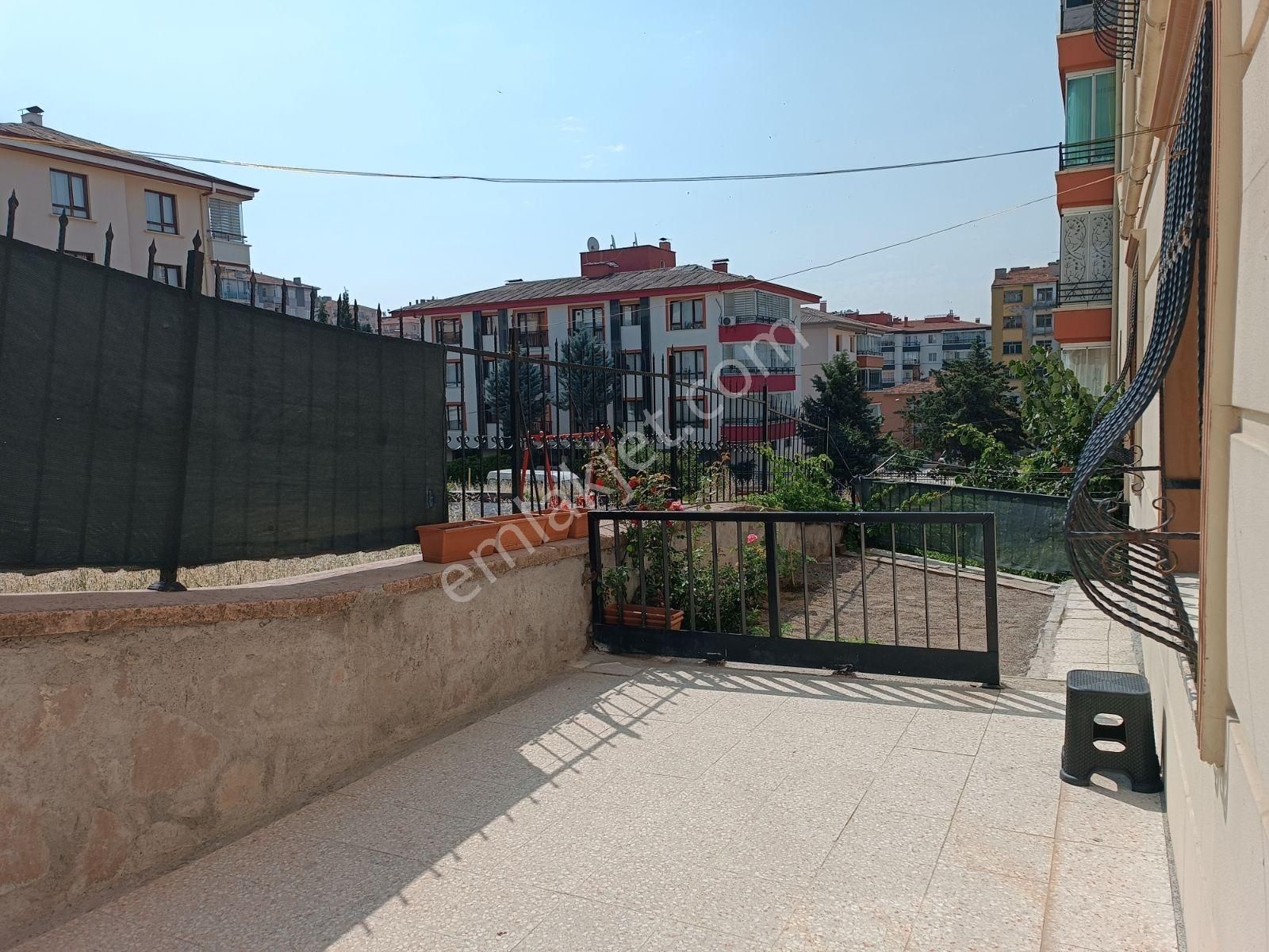 Ali Bey'den Özevlerde Yeni Binada,3+1,150m2,balkon Ve Bahçeli, - Görsel 4