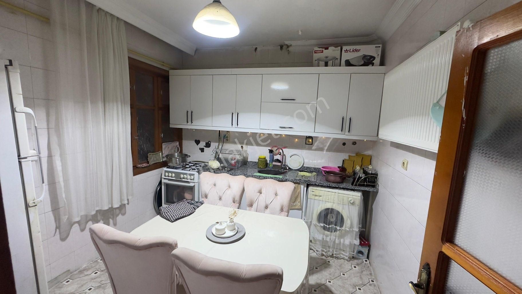 Nuray Gayrimenkulden İstiklalde Yıkım Kararsız 2+1 Kattan Bölme - Görsel 9