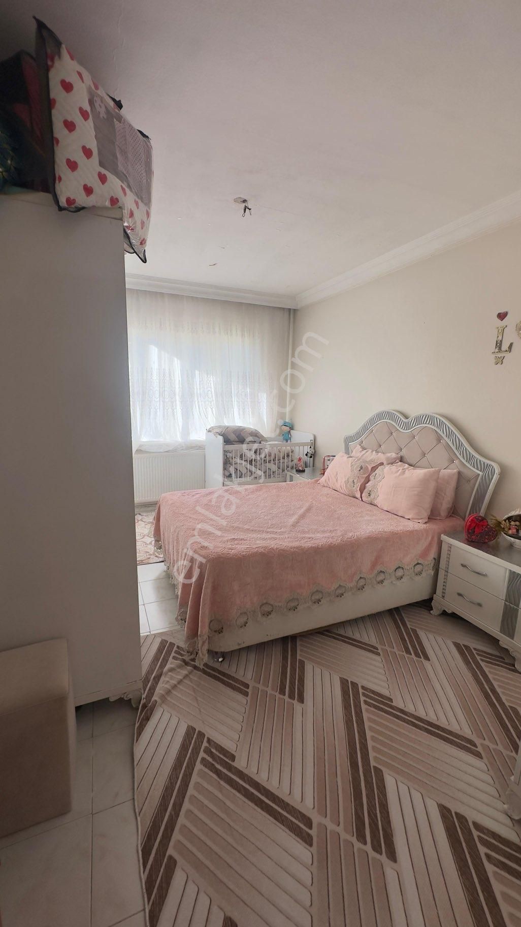 Nuray Gayrimenkulden İstiklalde Yıkım Kararsız 2+1 Kattan Bölme - Görsel 2