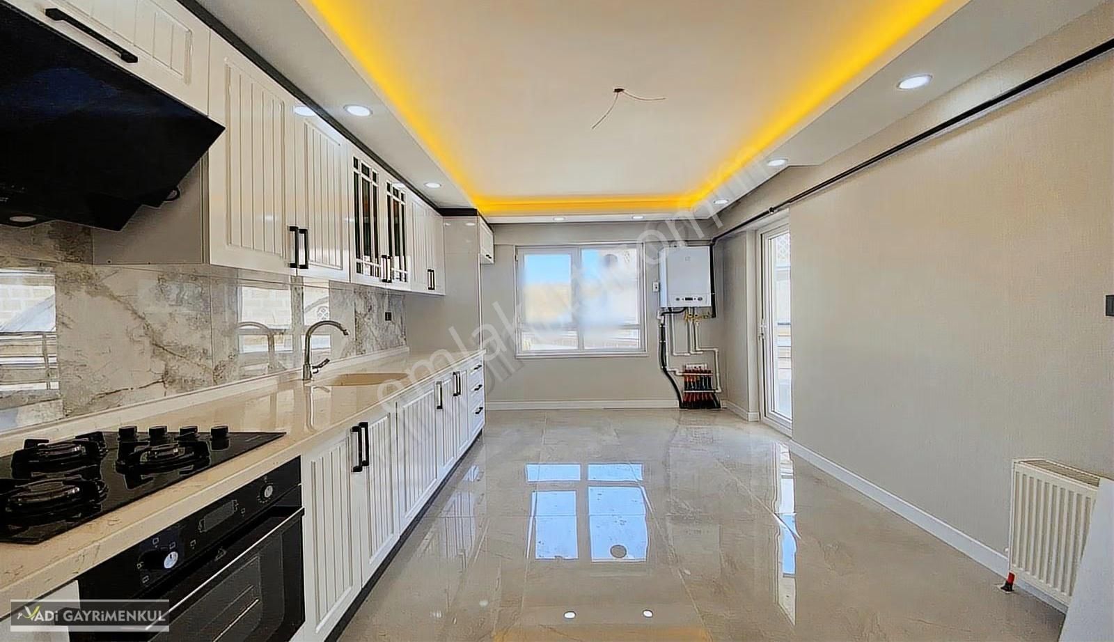 Vadi'den Hisarda - Katta- Sıfır -full Yapılı - Masrafsız - 3+1 ! - Görsel 15