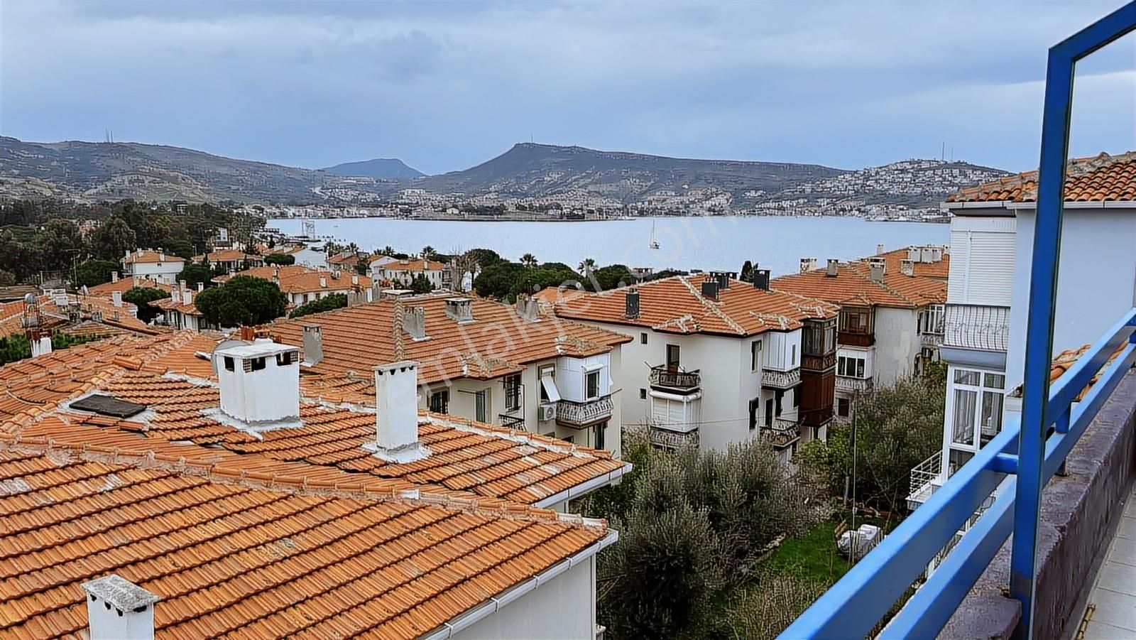 Foça'da Deniz Manzaralı 3.kat Kiralık Daire - Görsel 13