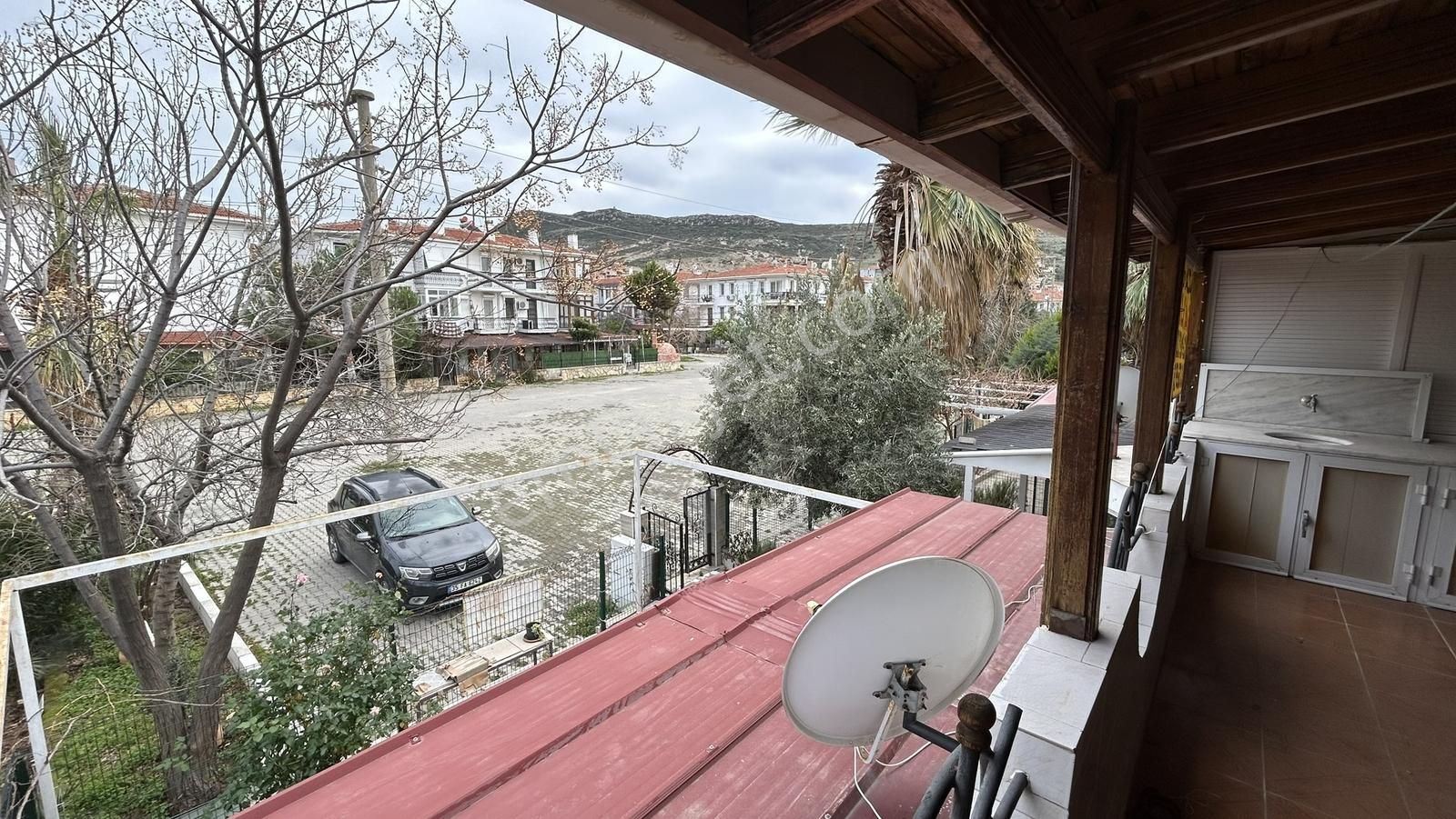 Foça Merkezde Denize Ve Çarşıya Yakın 3+1 Müstakil Ev - Görsel 29