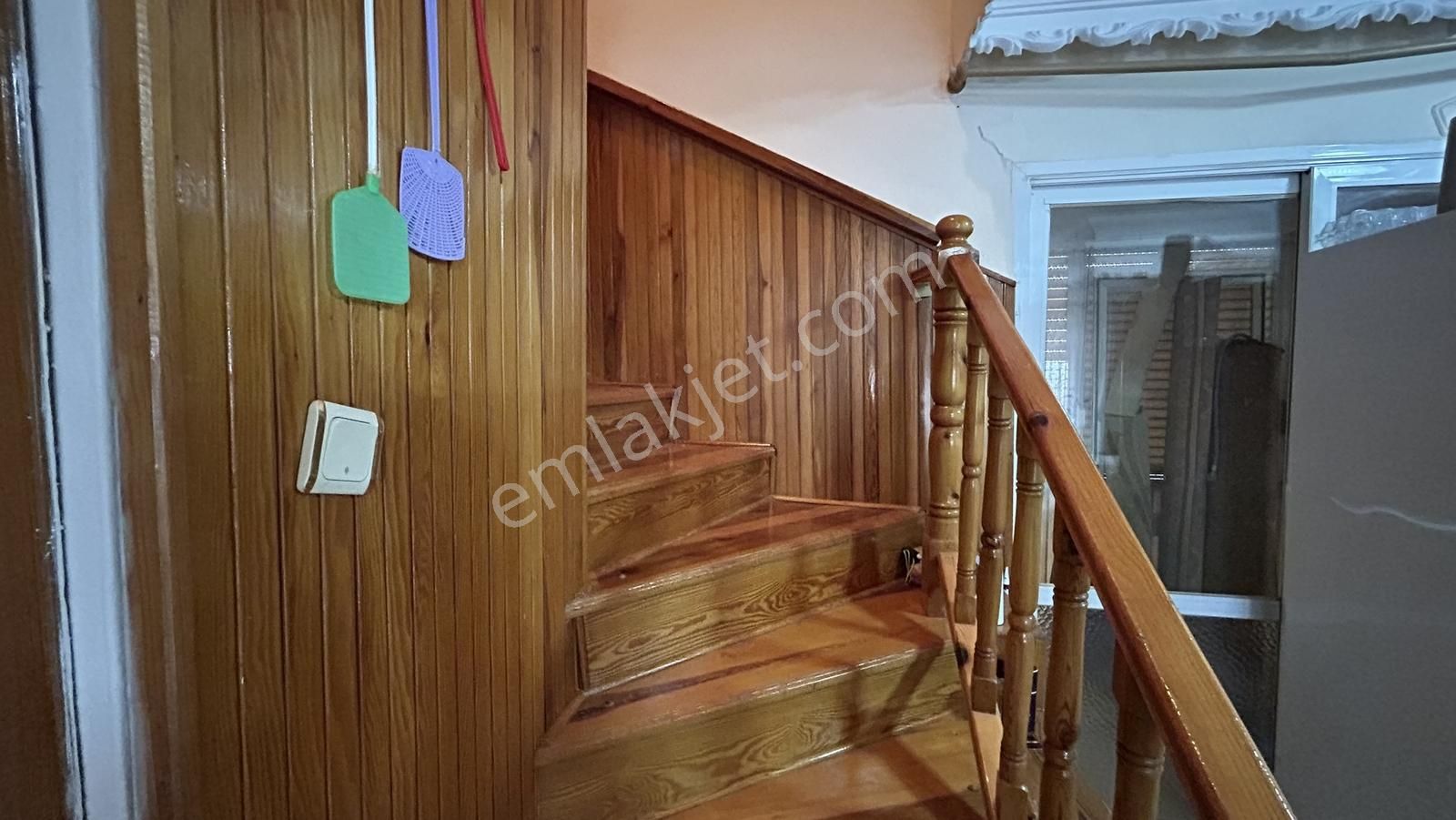 Foça Merkezde Denize Ve Çarşıya Yakın 3+1 Müstakil Ev - Görsel 28