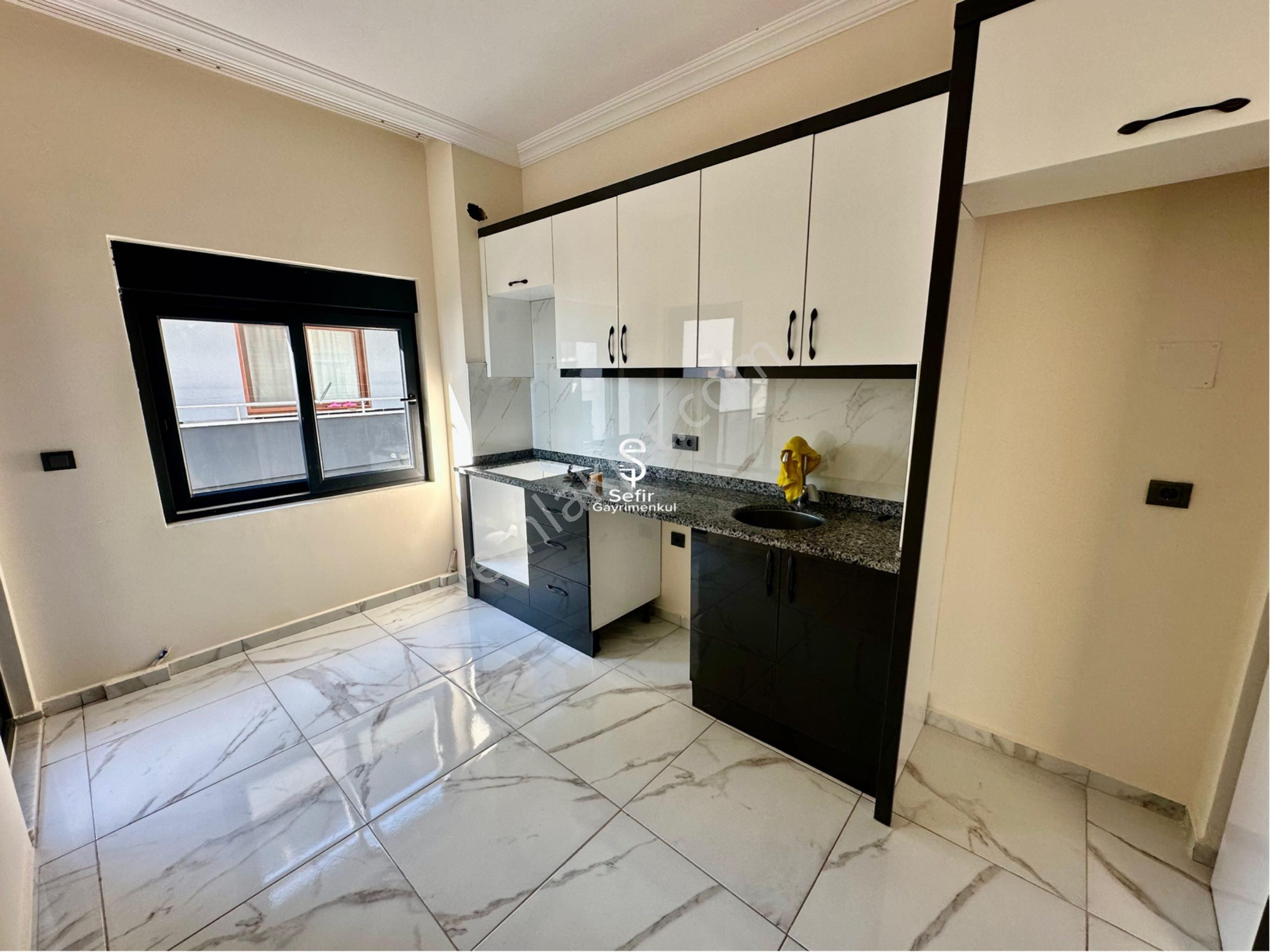 Alanya Çıplaklı'da 2+1 Ayrı Mutfak Havuz'lu Kiralık Daire - Görsel 2