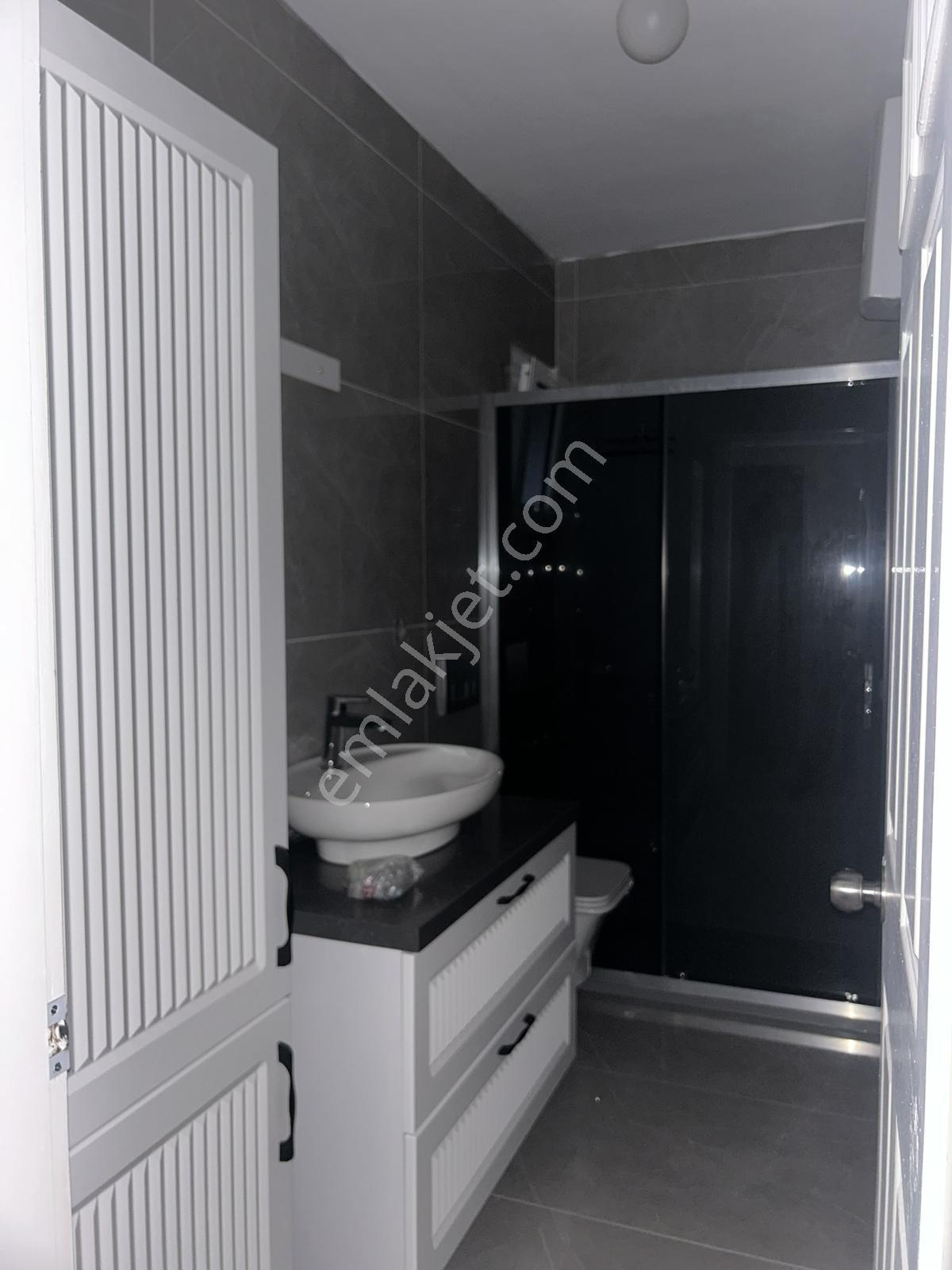Foça Merkezde Kiralık Müstakil Ev - Görsel 7