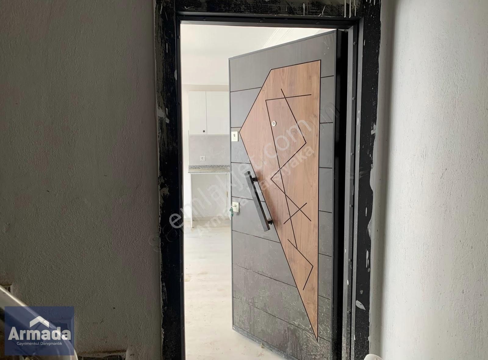 Yenifoça Narezenevleri Bölgesinde Merkeze Yakın Sıfır 1+1 Daire - Görsel 2