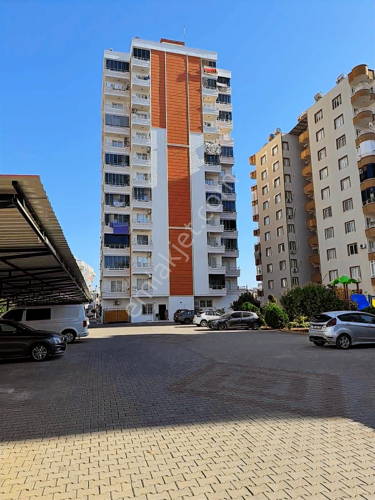 Mezitlinin En Güzel Yerinde 4+1 220m Satılık - Görsel 18