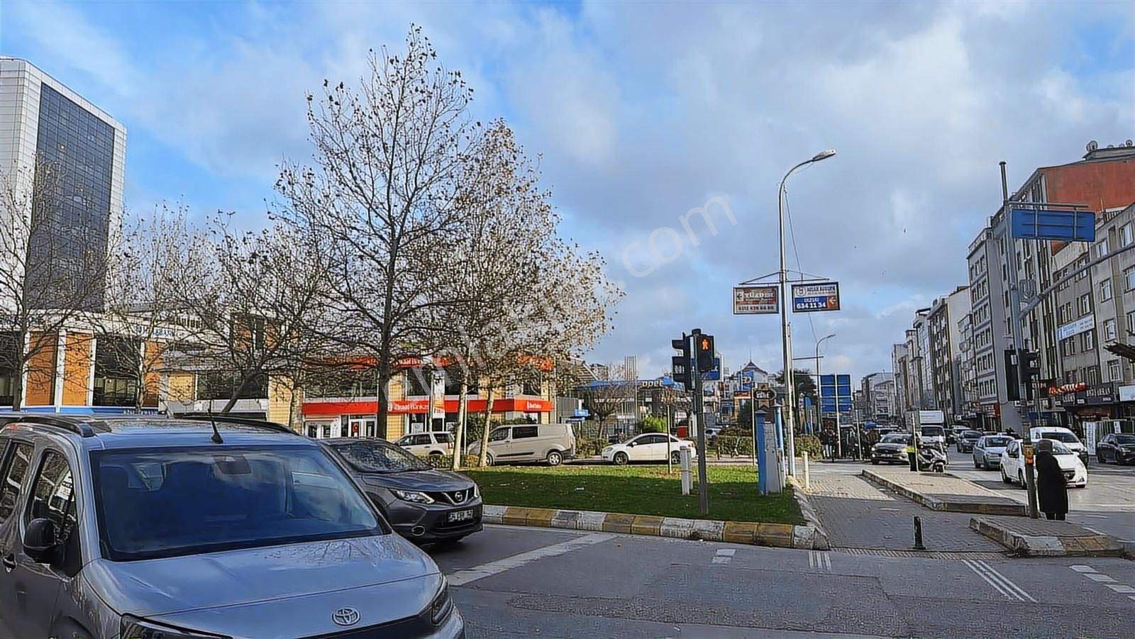 Ümraniye Alemdağ Caddesi Üzerinde Banka Kiracılı 500m Satılık - Görsel 28