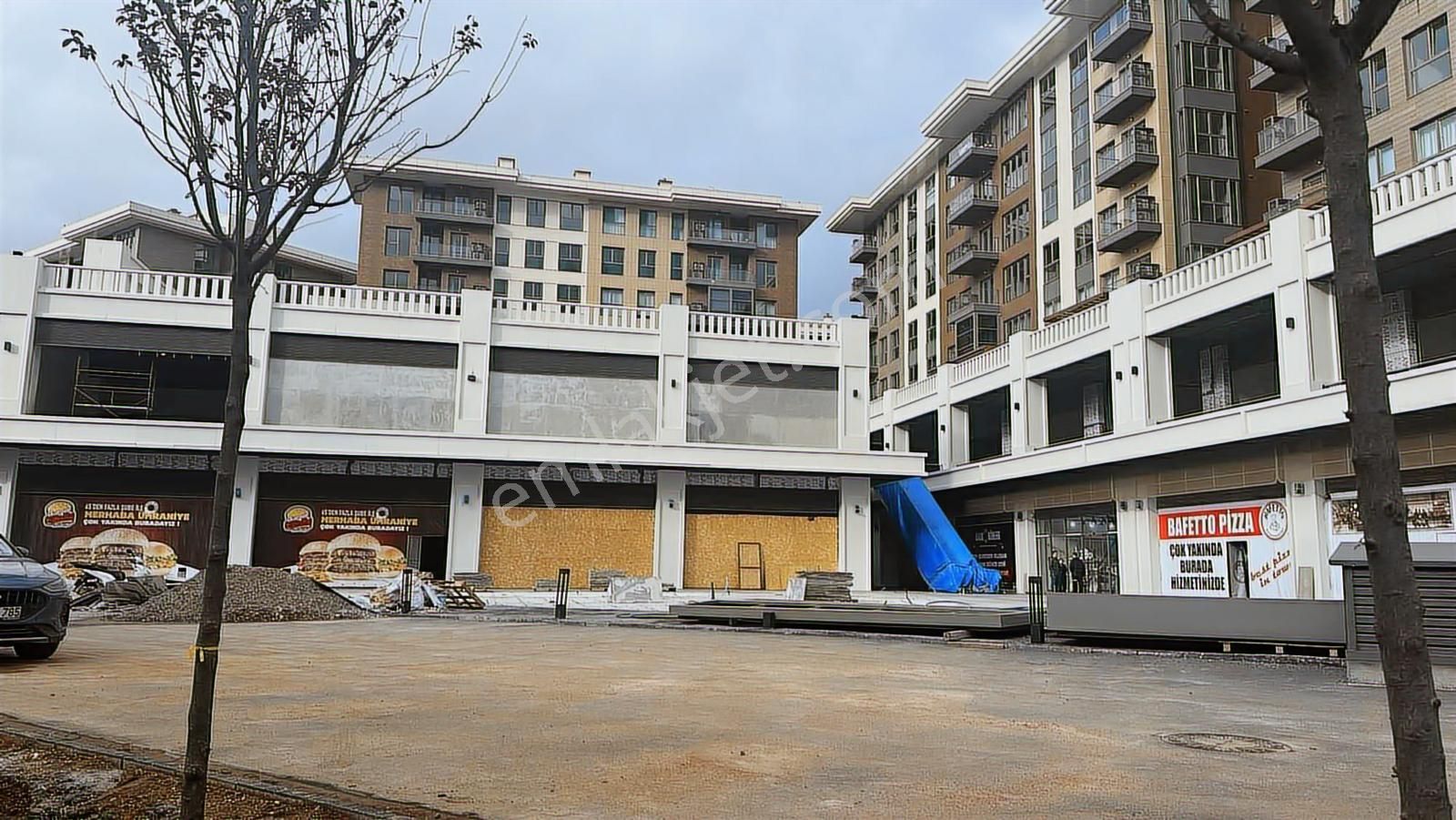 Ümraniye Alemdağ Caddesi Üzerinde Banka Kiracılı 500m Satılık - Görsel 28