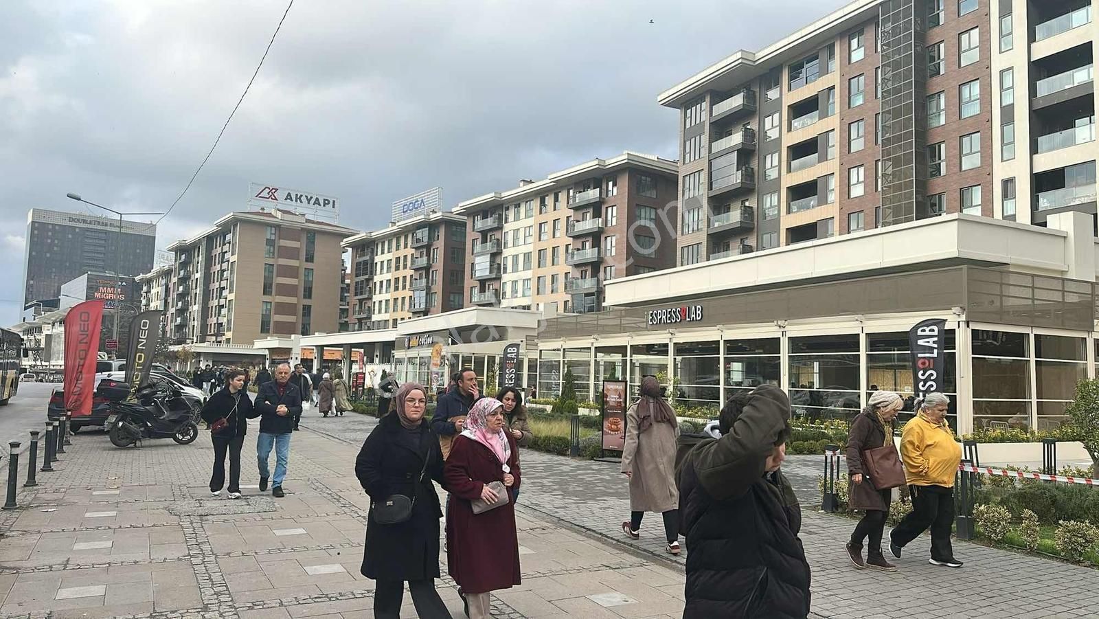 Ümraniye Alemdağ Caddesi Üzerinde Banka Kiracılı 500m Satılık - Görsel 5