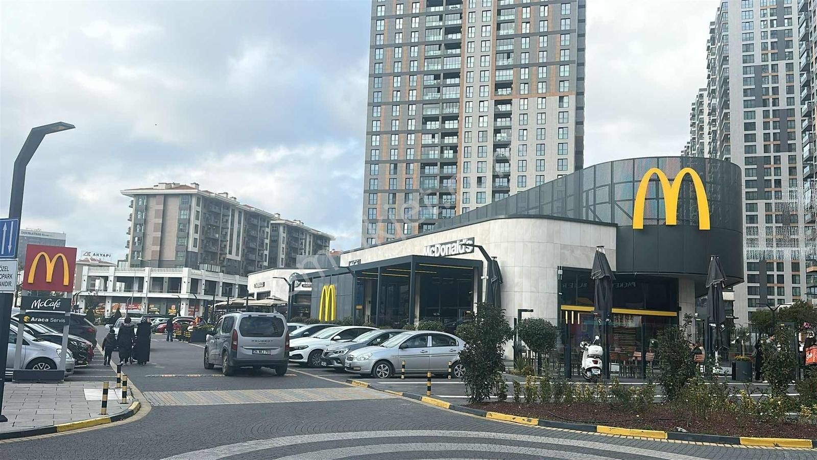 Ümraniye Alemdağ Caddesi Üzerinde Banka Kiracılı 500m Satılık - Görsel 34