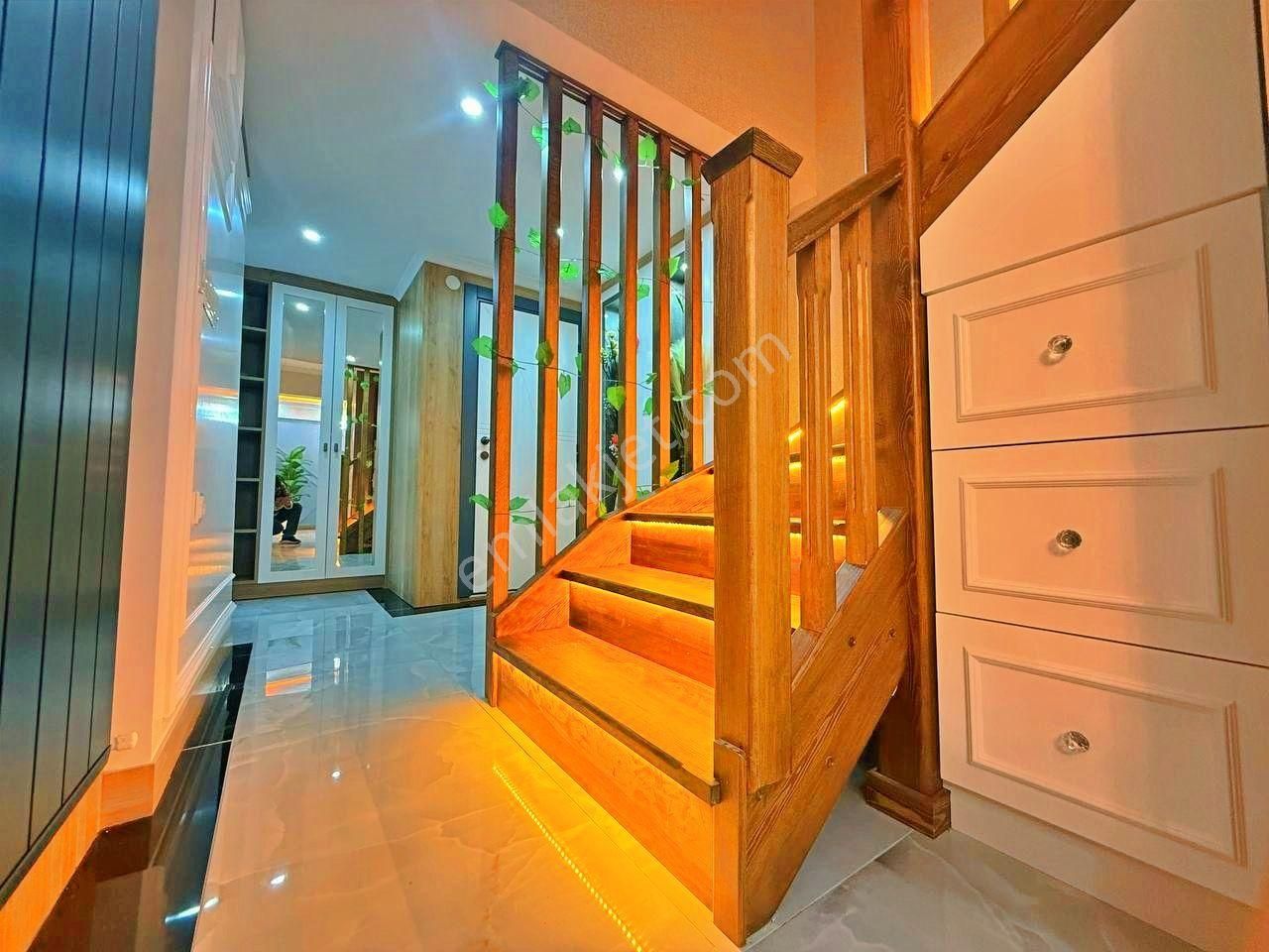 Uytundan Yenimahalle'de Denize 50 Metre Ultra Lüks 5+1 Villa - Görsel 3