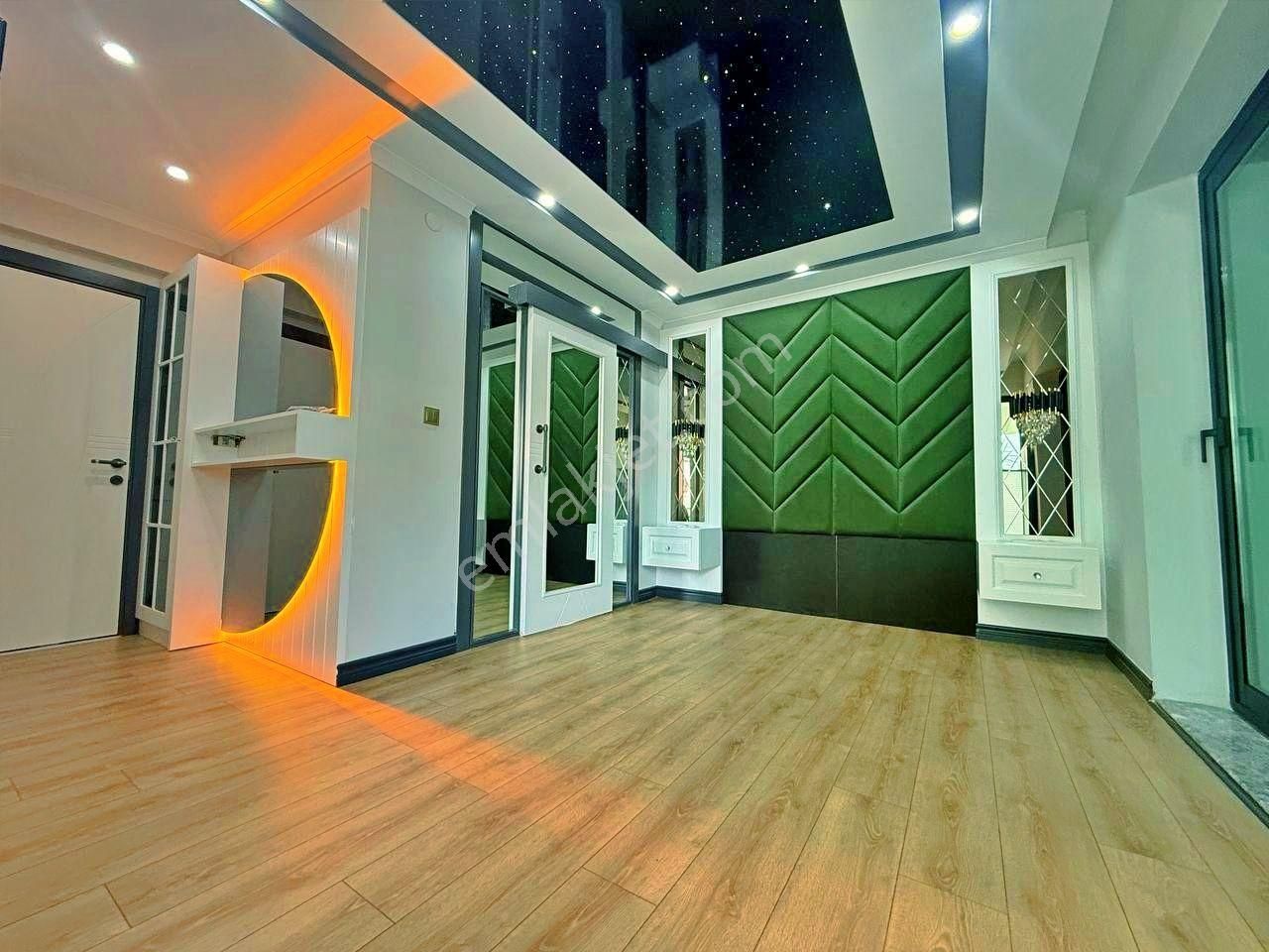 Uytundan Yenimahalle'de Denize 50 Metre Ultra Lüks 5+1 Villa - Görsel 2