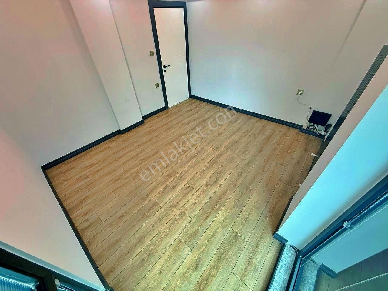 Uytundan Yenimahalle'de Denize 50 Metre Ultra Lüks 5+1 Villa - Görsel 33