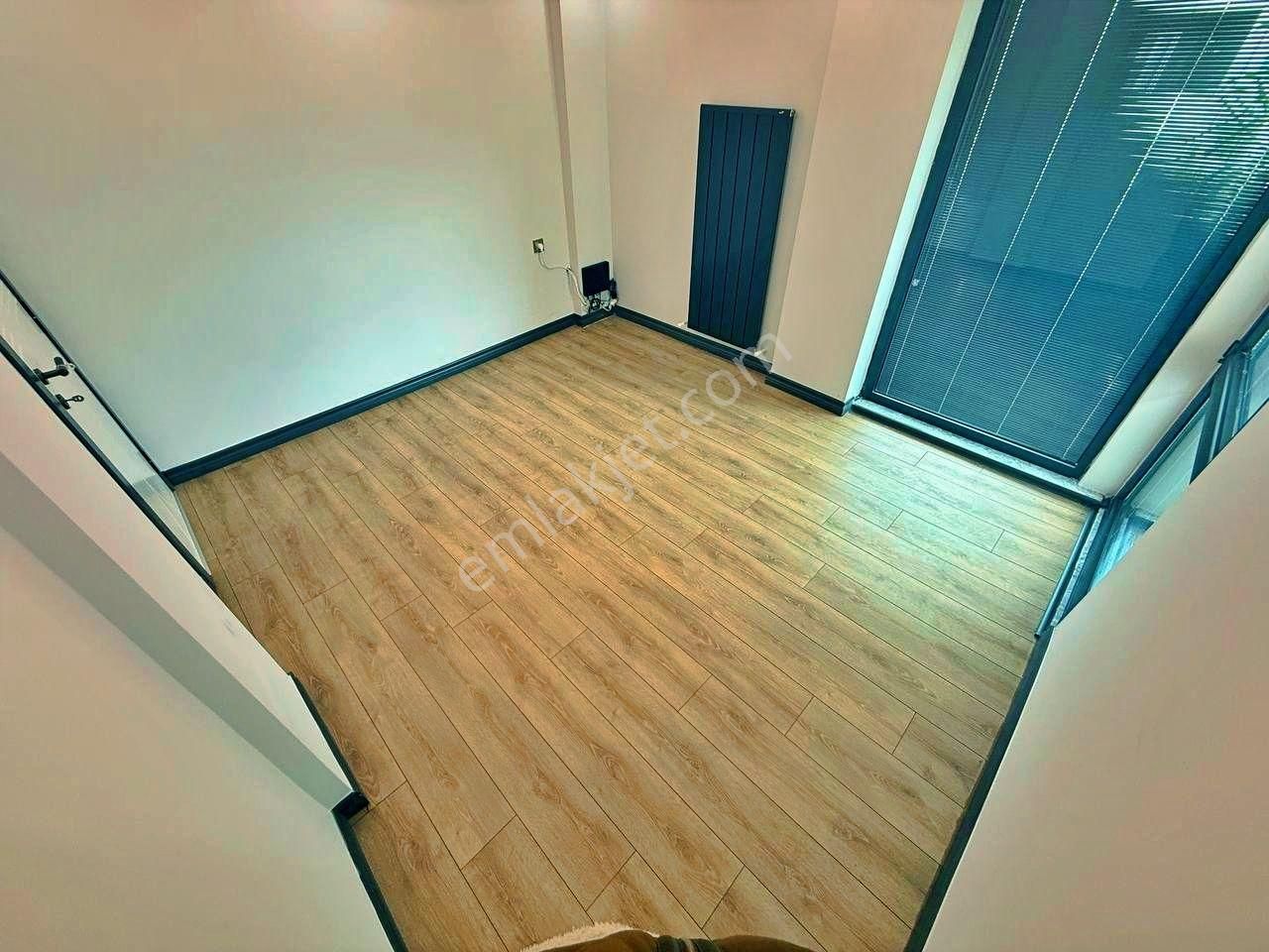 Uytundan Yenimahalle'de Denize 50 Metre Ultra Lüks 5+1 Villa - Görsel 11