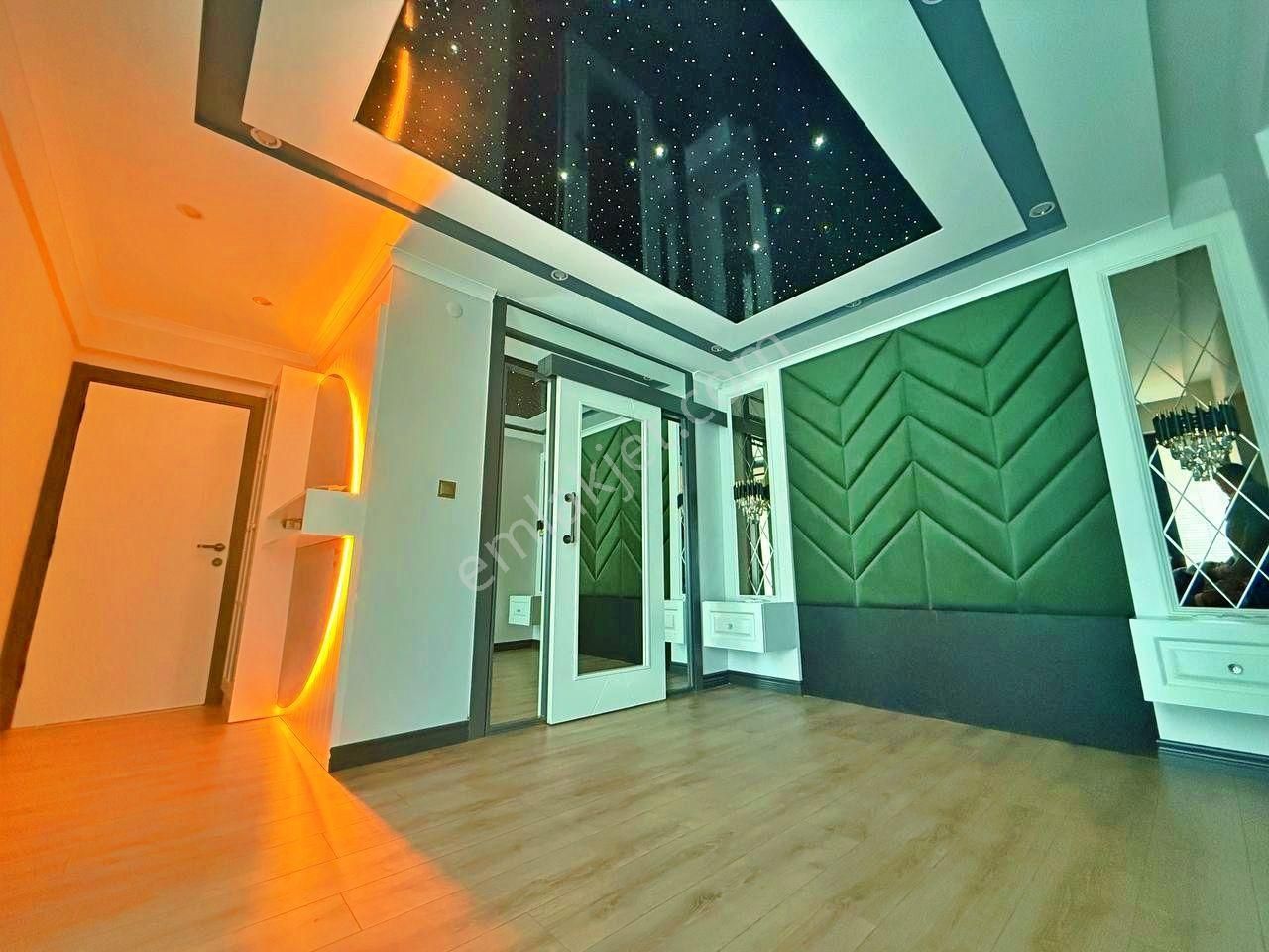 Uytundan Yenimahalle'de Denize 50 Metre Ultra Lüks 5+1 Villa - Görsel 19