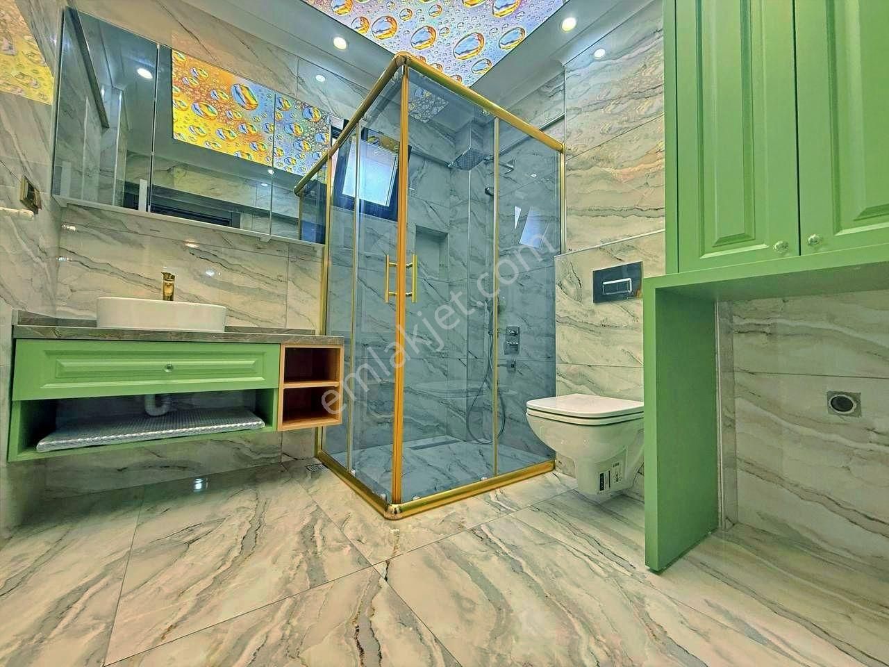 Uytundan Yenimahalle'de Denize 50 Metre Ultra Lüks 5+1 Villa - Görsel 32